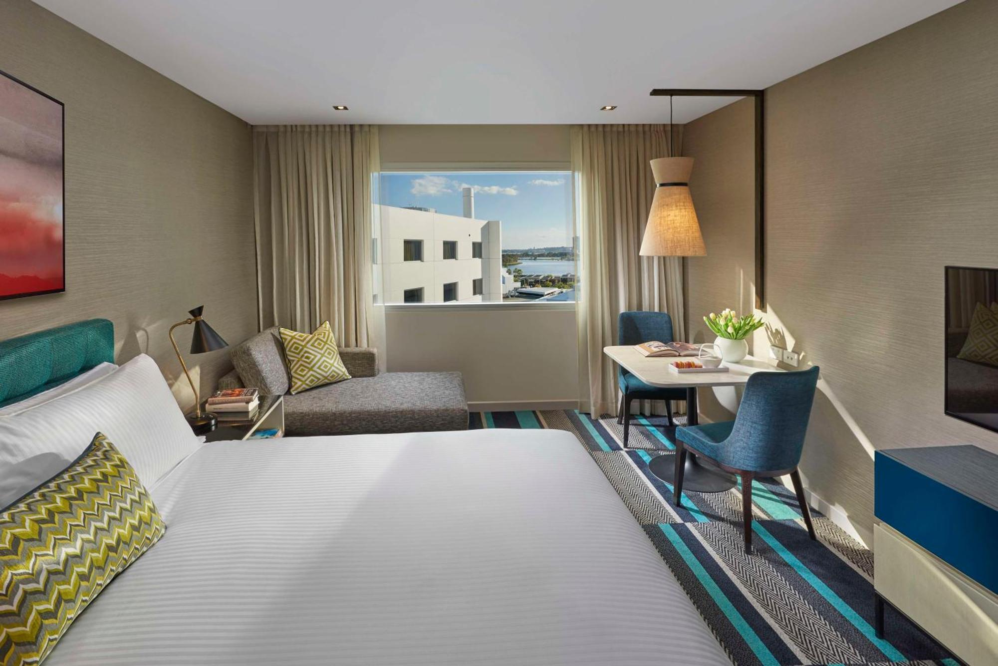Crown Promenade Perth Hotel Exterior foto