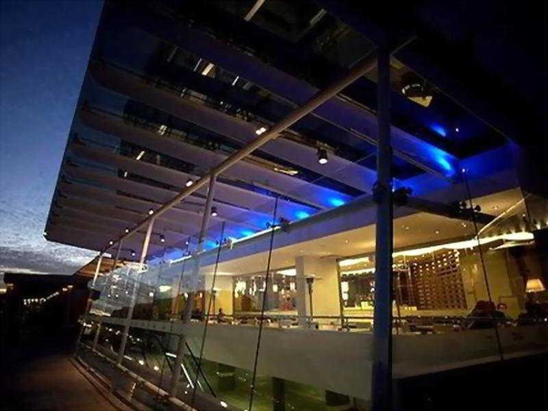 Crown Promenade Perth Hotel Exterior foto